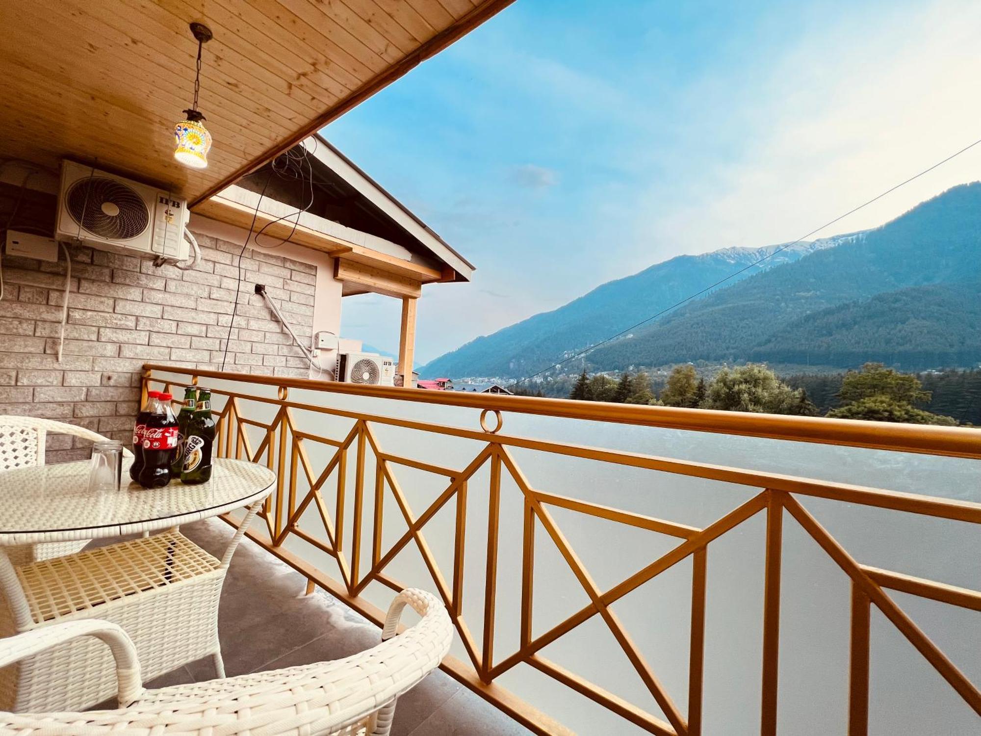 Hill River Resort - Central Heated & Air Cooled - Near Mall Road , Best Property Of Manali 2024- 2025 Eksteriør bilde